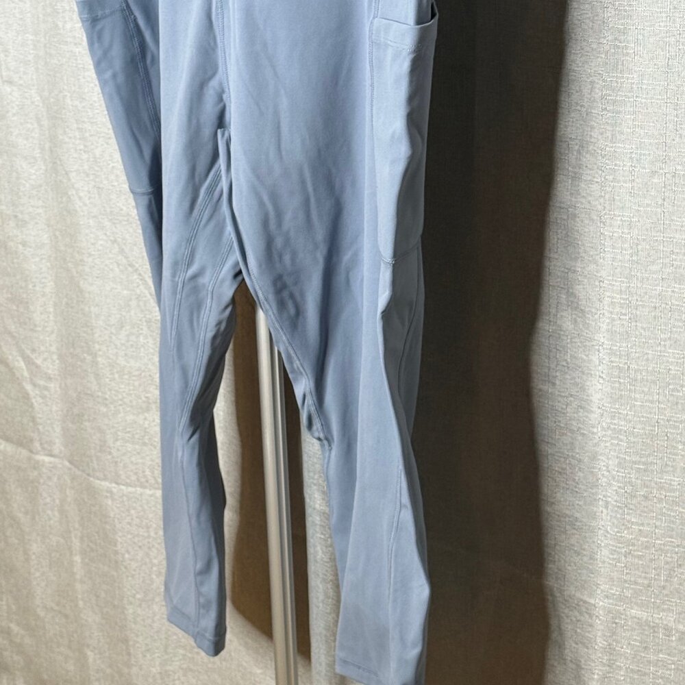 Guillia Women's Naked Feeling High Waisted Yoga Capris with Pockets - Size XXL - Picture 3 of 6